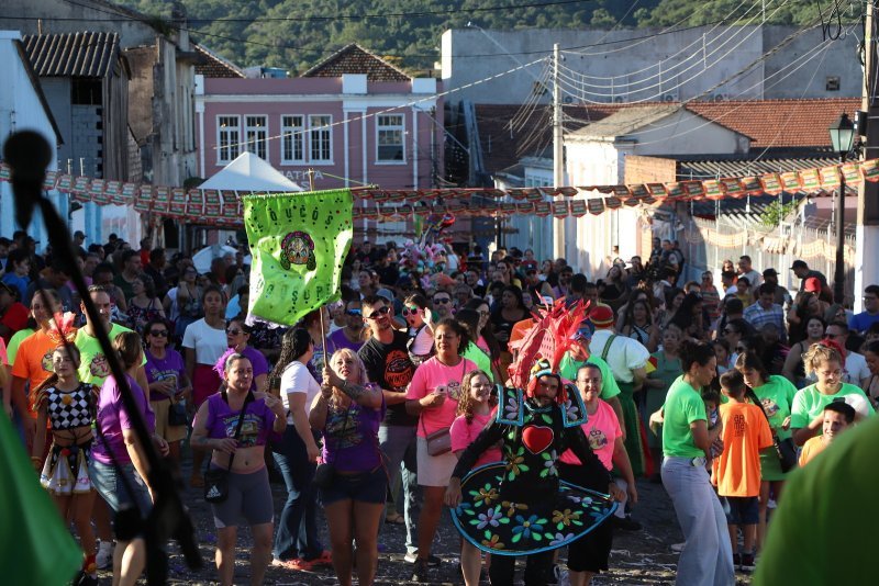 Prefeitura realiza o Viva Carnaval 2025 no domingo (16) com apoio da Associação de Moradores da Vila Belga