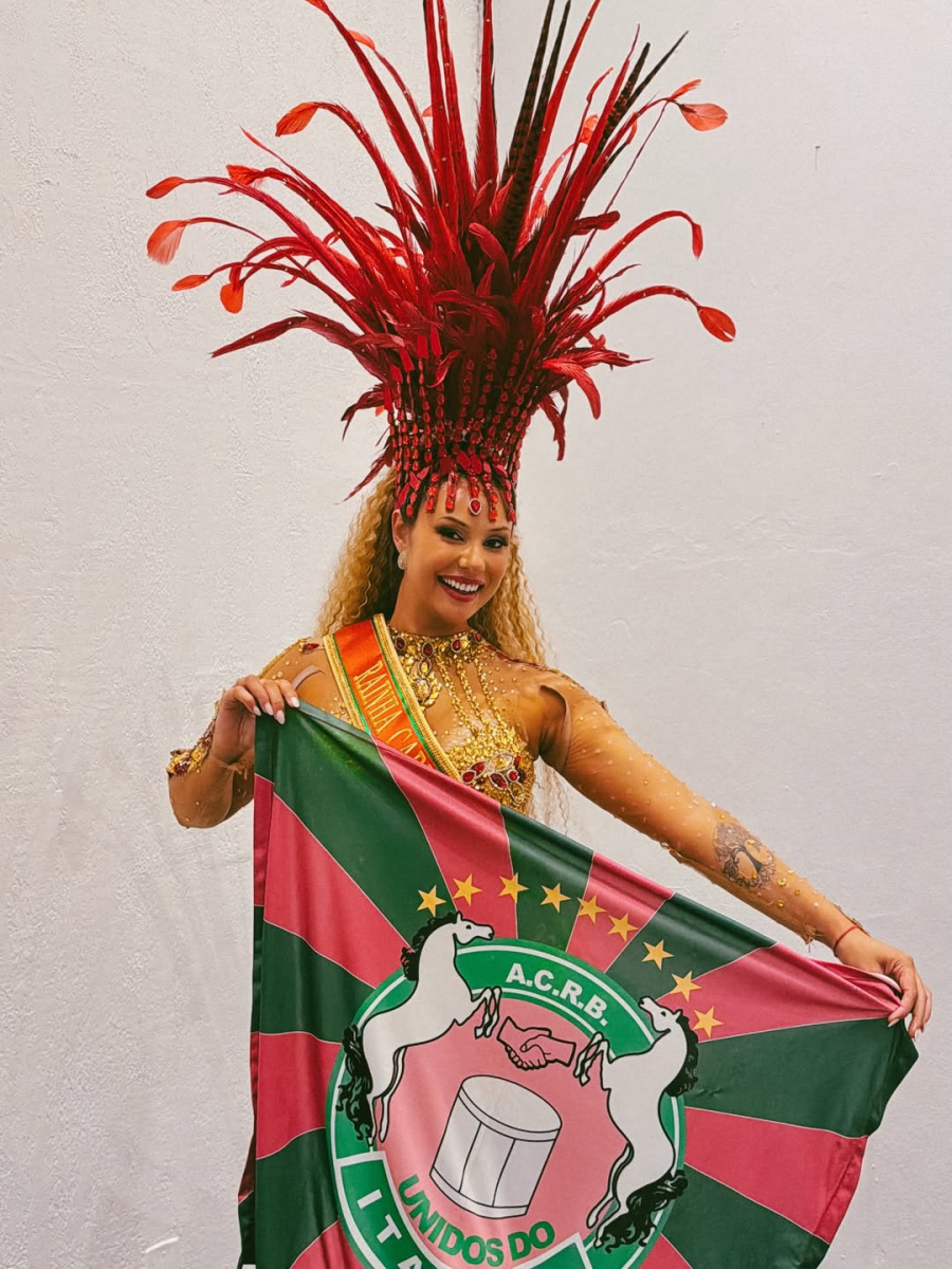 Representando Santa Maria, Tainara Machado é Rainha do Carnaval do RS 2026